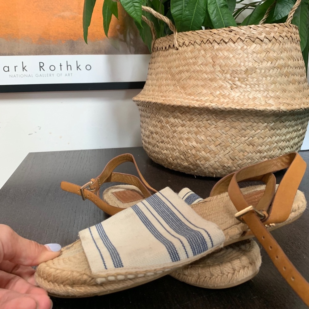 Never worn: TORY BURCH espadrille flats